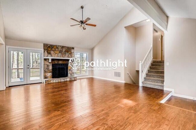 Foto del edificio - 3785 Bozeman Lake Rd, Kennesaw, GA, 30144