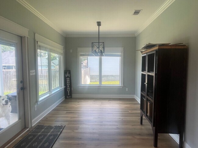Foto del edificio - Beautiful 4 bedroom 3 bath home in Knights...