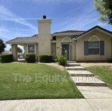 Building Photo - 2633 S Maselli St