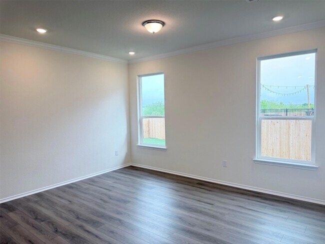 Foto del edificio - 12901 Staywell Wy