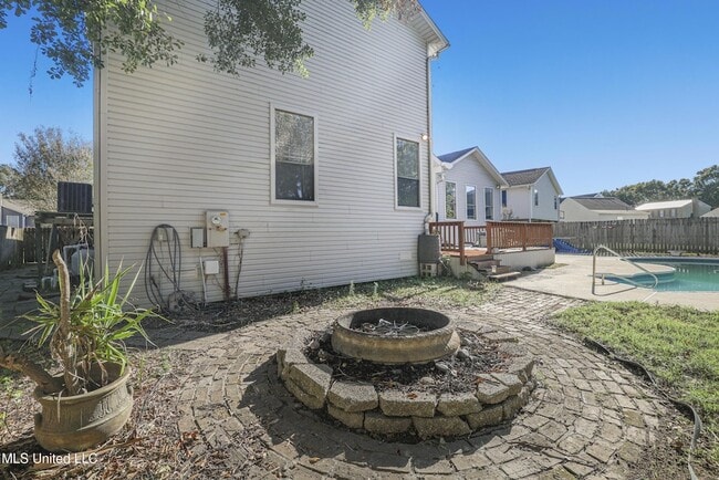 Foto del edificio - 4409 Shadow Wood Cir