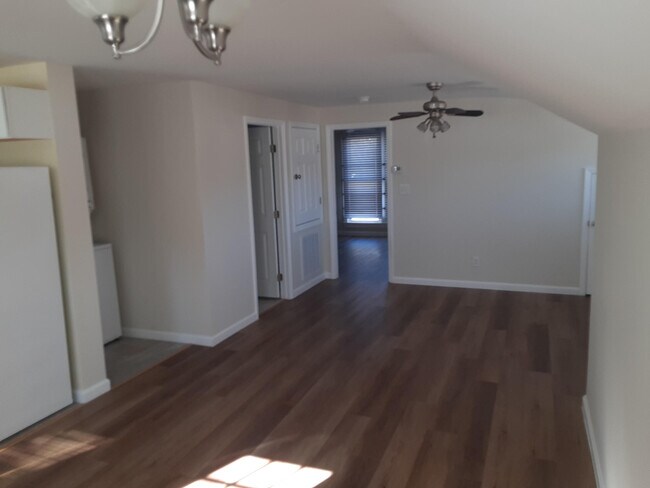 Foto del edificio - 435 N Cypress St