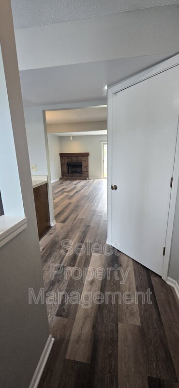 Foto del edificio - 5448 Evard Rd