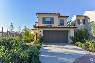 Building Photo - 125 Mistletoe