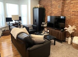 Building Photo - 167 I St