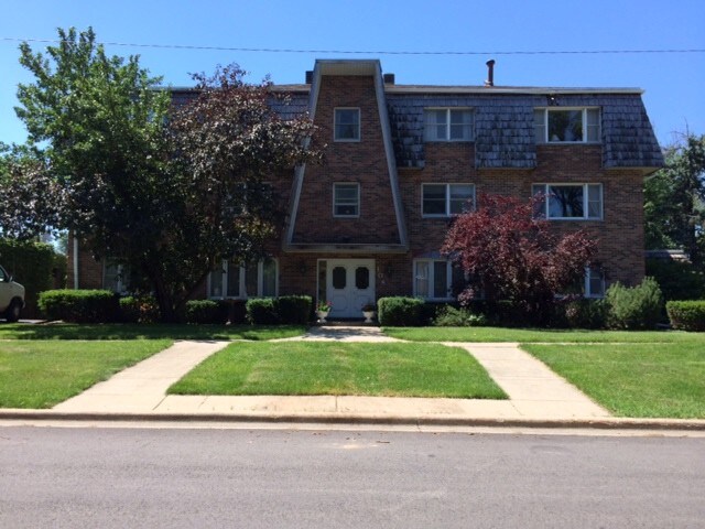 Primary Photo - 108 Fisk Ave