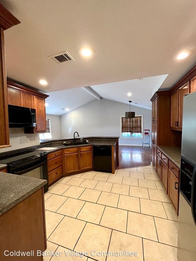 Building Photo - 3 br, 2 bath House - 6006 Beaver Creek