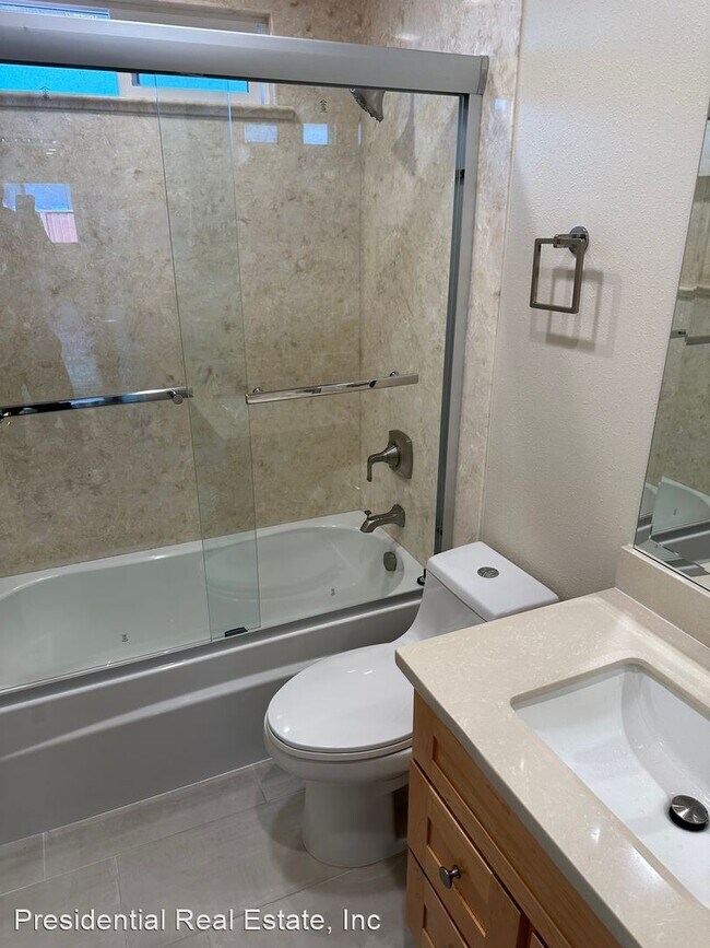 Foto del edificio - 3 br, 2 bath House - 2979 Lexford Ave