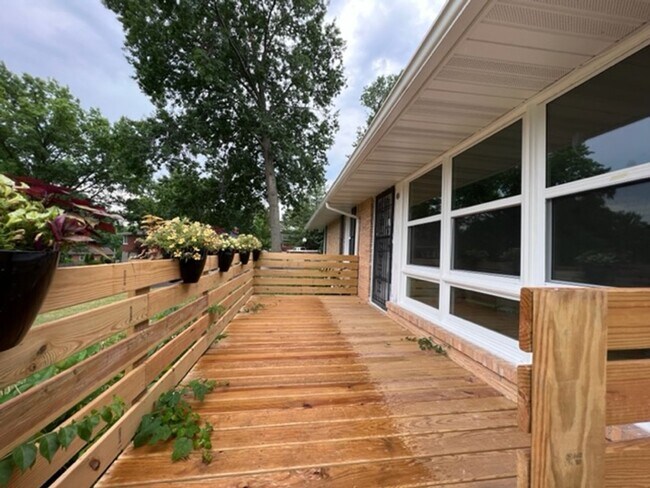Foto del edificio - House for rent- Short term lease 6 month