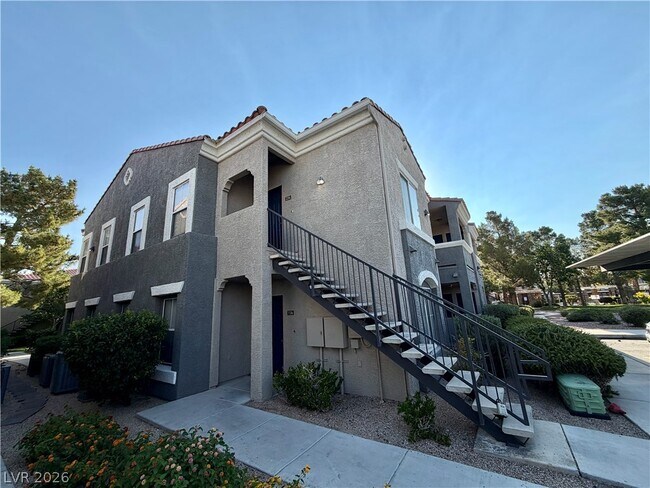 Building Photo - 10245 S Maryland Pkwy