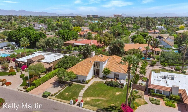 Foto del edificio - 5 br, 3 bath House - 4219 N 62nd
