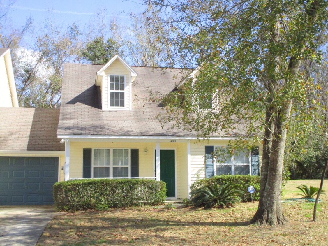 Primary Photo - 3045 Camelliawood Cir E