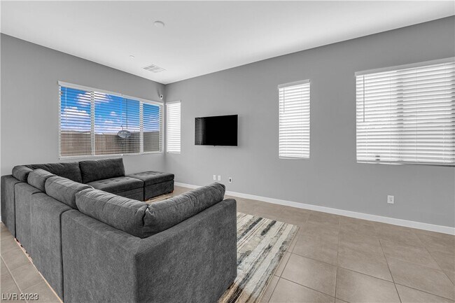 Foto del edificio - 3192 Timorasso Ave