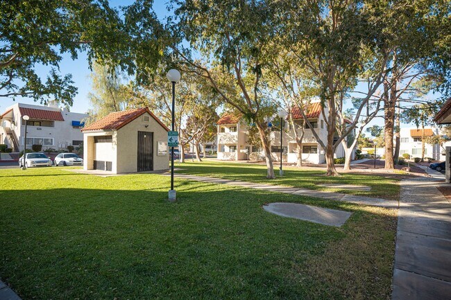 Building Photo - Ready For Quick Move-In