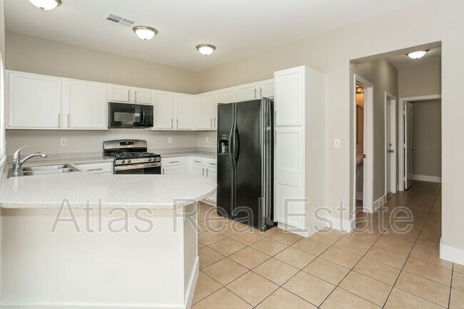 Building Photo - 5113 Cascade Pools Ave