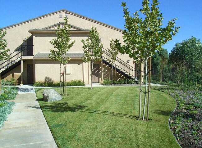 Foto del edificio - East Windmill Villa Apartments