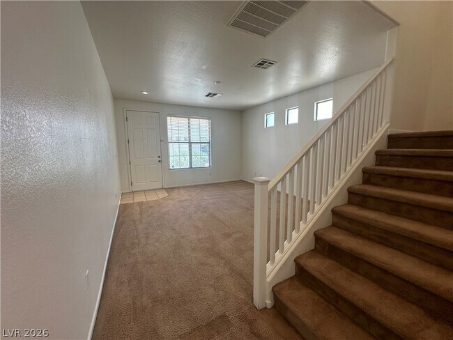 Building Photo - 4992 Villa Altamura St