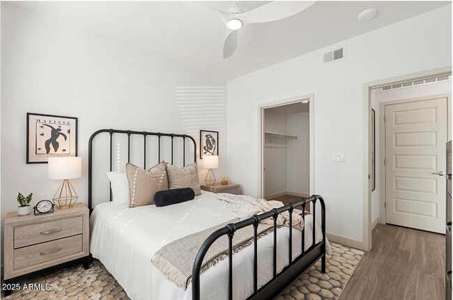 Building Photo - 9275 N 29th Ave