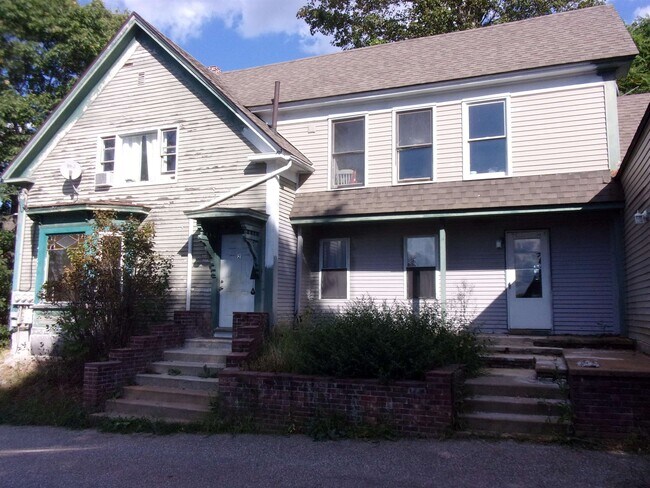 Building Photo - 7 Elliott St