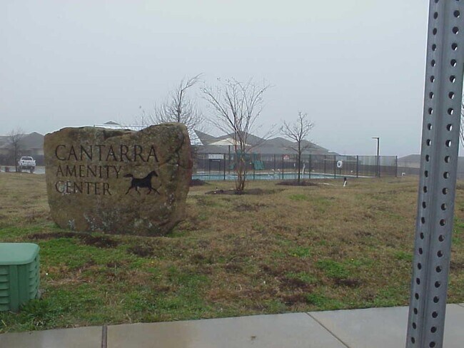 Building Photo - 3529 Ortman Dr