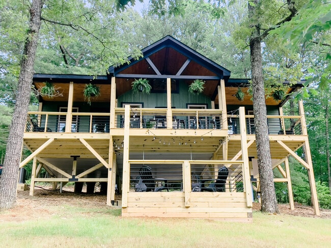 Photo - 197 Garren Cove Rd House