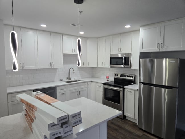 Foto del edificio - 2194 Central Ave