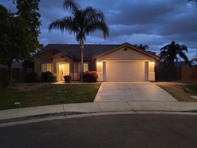 Building Photo - 5406 Sea Spray Ct