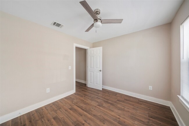 Building Photo - 3820 Lila St