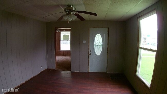 Building Photo - 3 br, 1 bath House - 1649 5th Ave A Unit A