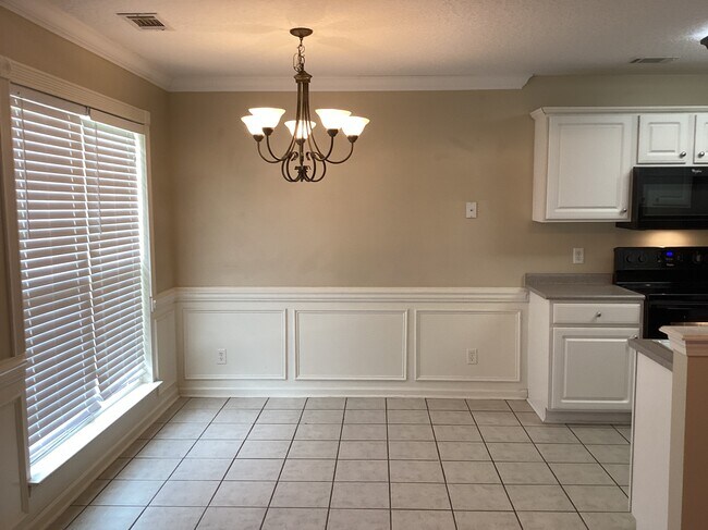 Foto del edificio - 515 Dresler Rd