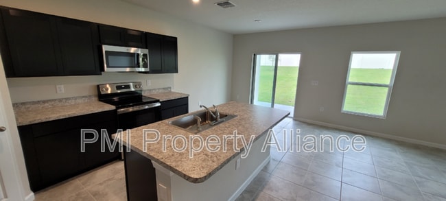 Building Photo - 141 Piave St