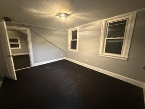 Building Photo - 84 Division St