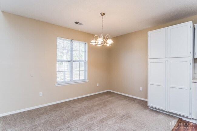 Building Photo - 1320 Paddocks Way Powder Springs GA