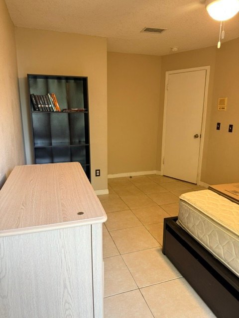 Foto del edificio - 243 E Cedarwood Cir