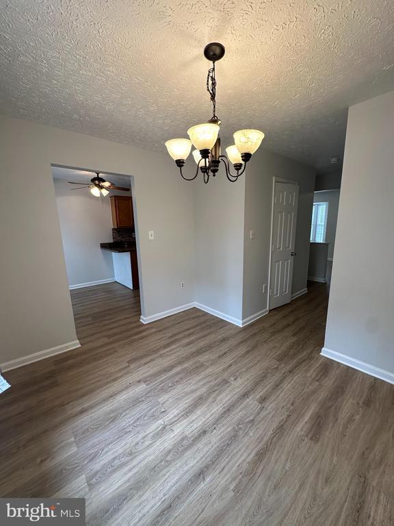 Building Photo - 309 Sherando Cir