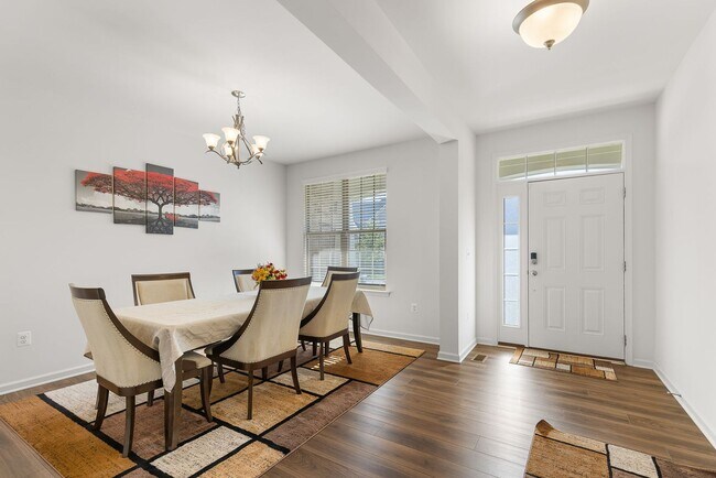 Foto del edificio - EMBREY MILL - STAFFORD - HUGE 6 BEDROOM HOME