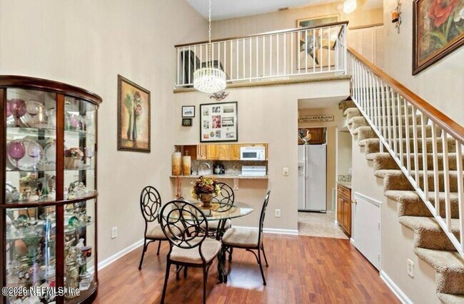 Foto del edificio - 3801 Crown Point Rd