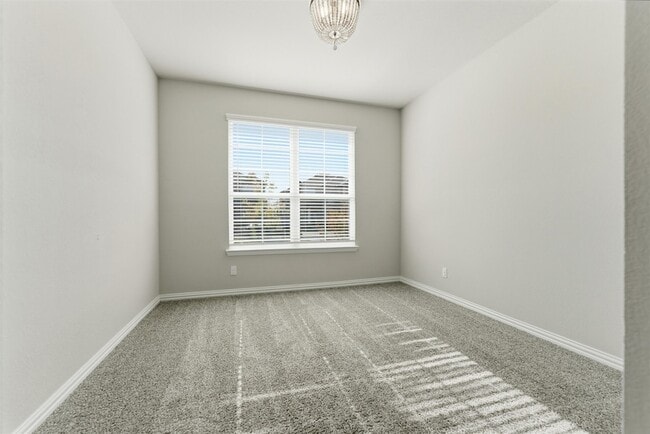 Foto del edificio - 1804 Star Fleet Dr