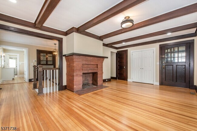 Foto del edificio - 50 Walnut Crescent