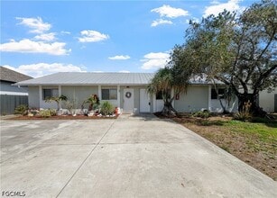 Building Photo - 17435 Barbara Dr