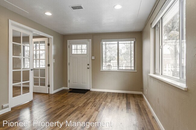 Foto del edificio - 3 br, 1 bath House - 3925 Pecos St
