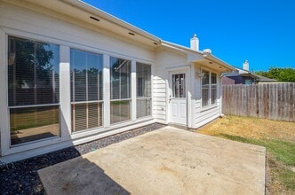 Building Photo - 17315 Kenton Crossing Ln