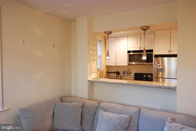 Foto del edificio - 8414 Flower Ave