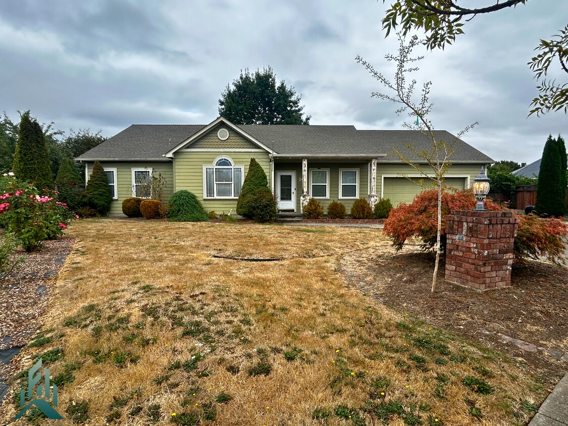 Foto principal - Modern and Spacious 3 Bed/2.5 Bath Home