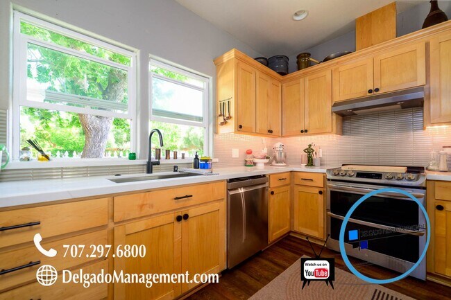 Foto del edificio - Benicia! Beautiful three bedroom home loca...