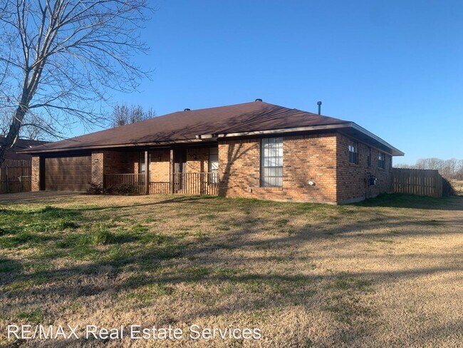 Foto del edificio - 4 br, 2 bath House - 303 Pauline Drive