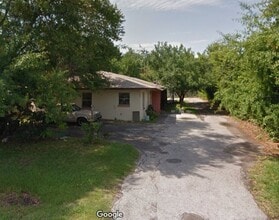 Building Photo - 155 Denice Dr
