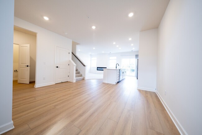 Foto del edificio - 23042 Hazel Ln