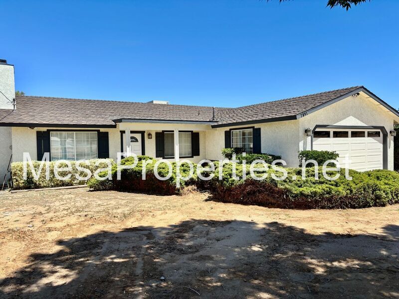 Primary Photo - 7891 Corona Ave