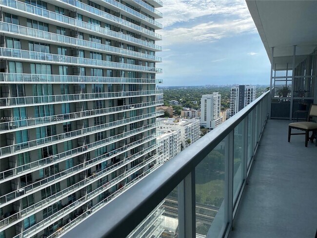 Foto del edificio - 1111 SW 1st Ave